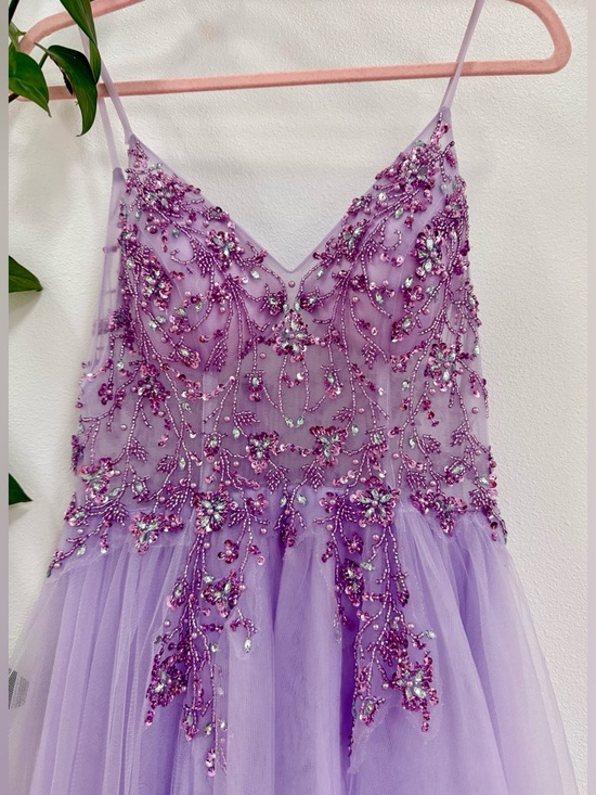 Lavender Beaded Tulle High-Low Prom Dress Size 8 Formal Gown - Picture 4 of 5